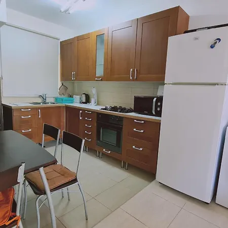 아파트 Crystal Waves Maisonette Meneou