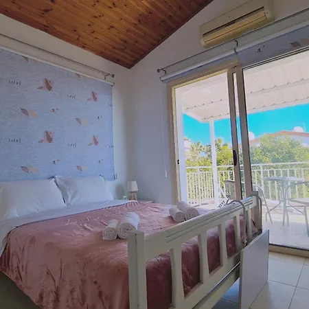 Crystal Waves Maisonette