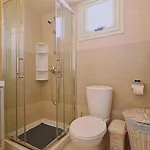Crystal Waves Maisonette