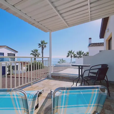 Crystal Waves Maisonette *