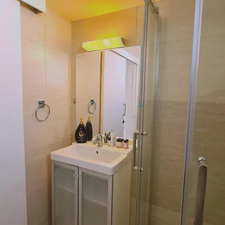 Crystal Waves Maisonette