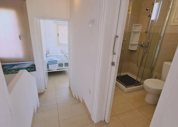 Crystal Waves Maisonette Appartamento *