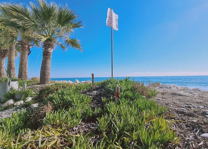 Crystal Waves Maisonette Apartmán *