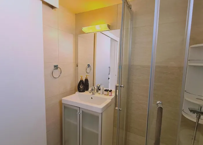 Crystal Waves Maisonette