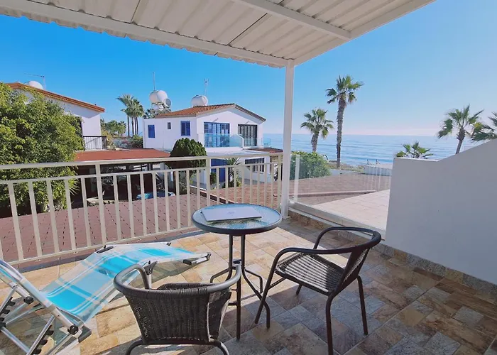 Crystal Waves Maisonette Appartamento Meneou